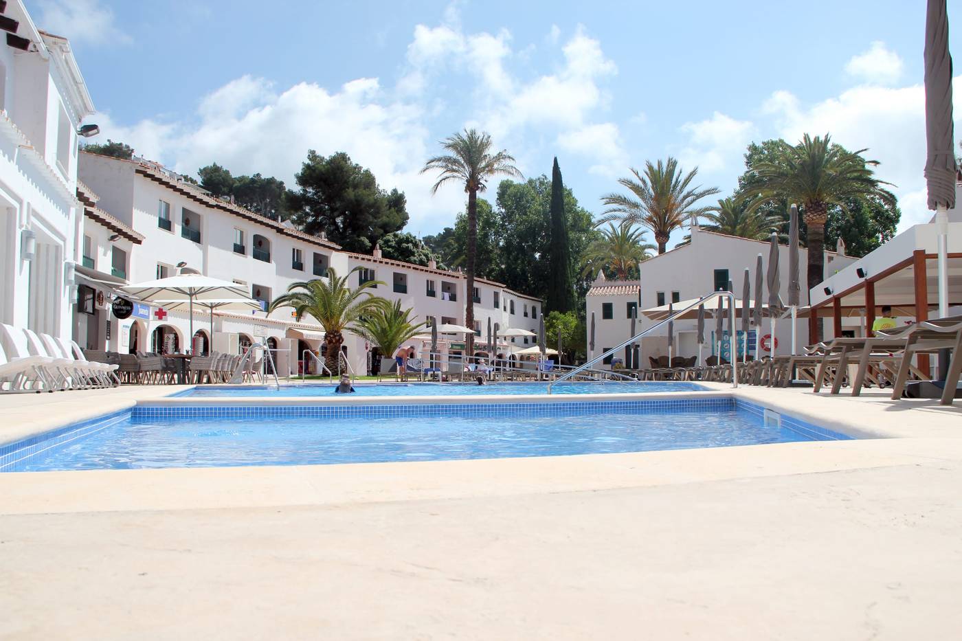 Minura-Cala-Galdana---Apartamentos-D-Aljandar-Pool-6