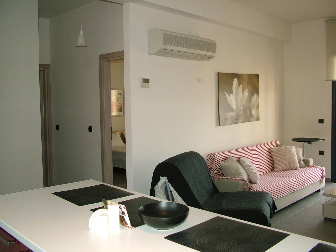 Sugar---Almond--Room-8