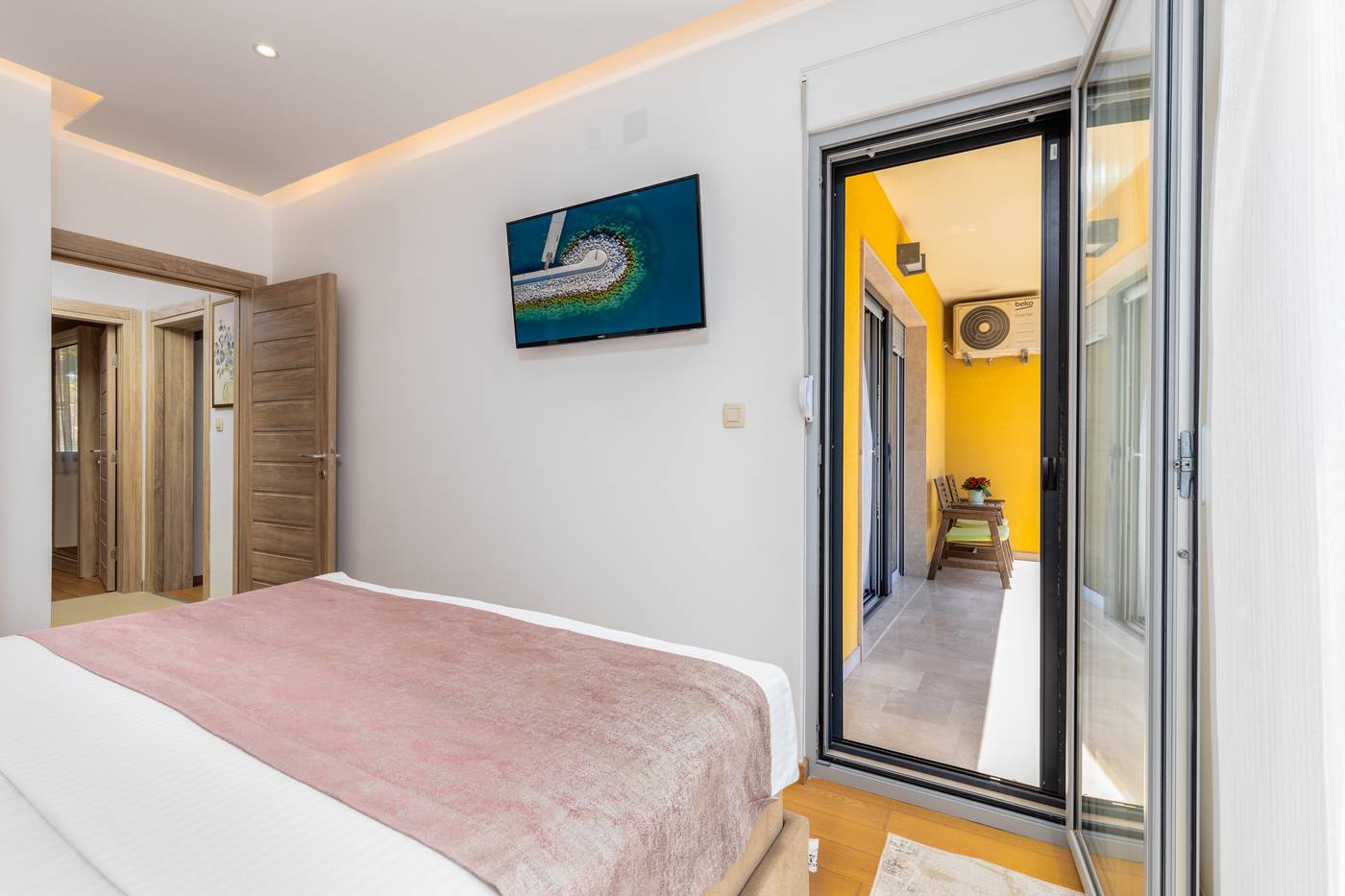 Apart-Hotel-MS-Katunjanin-Room-27