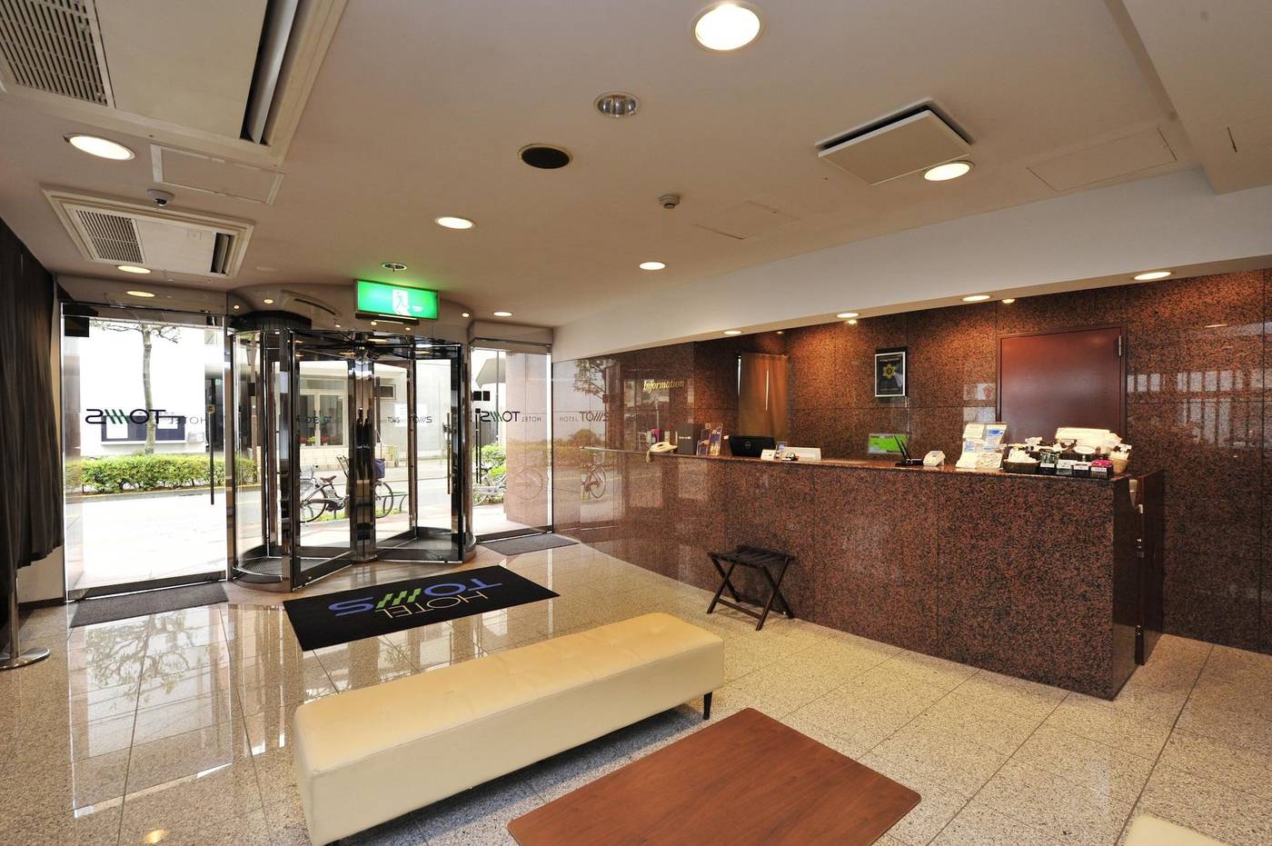 Hotel Toms-Japan-TOKYO-Lobby-7