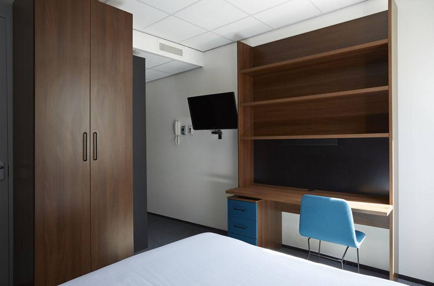 THE SOCIAL HUB  Rotterdam-Netherlands-ROTTERDAM-General view-5