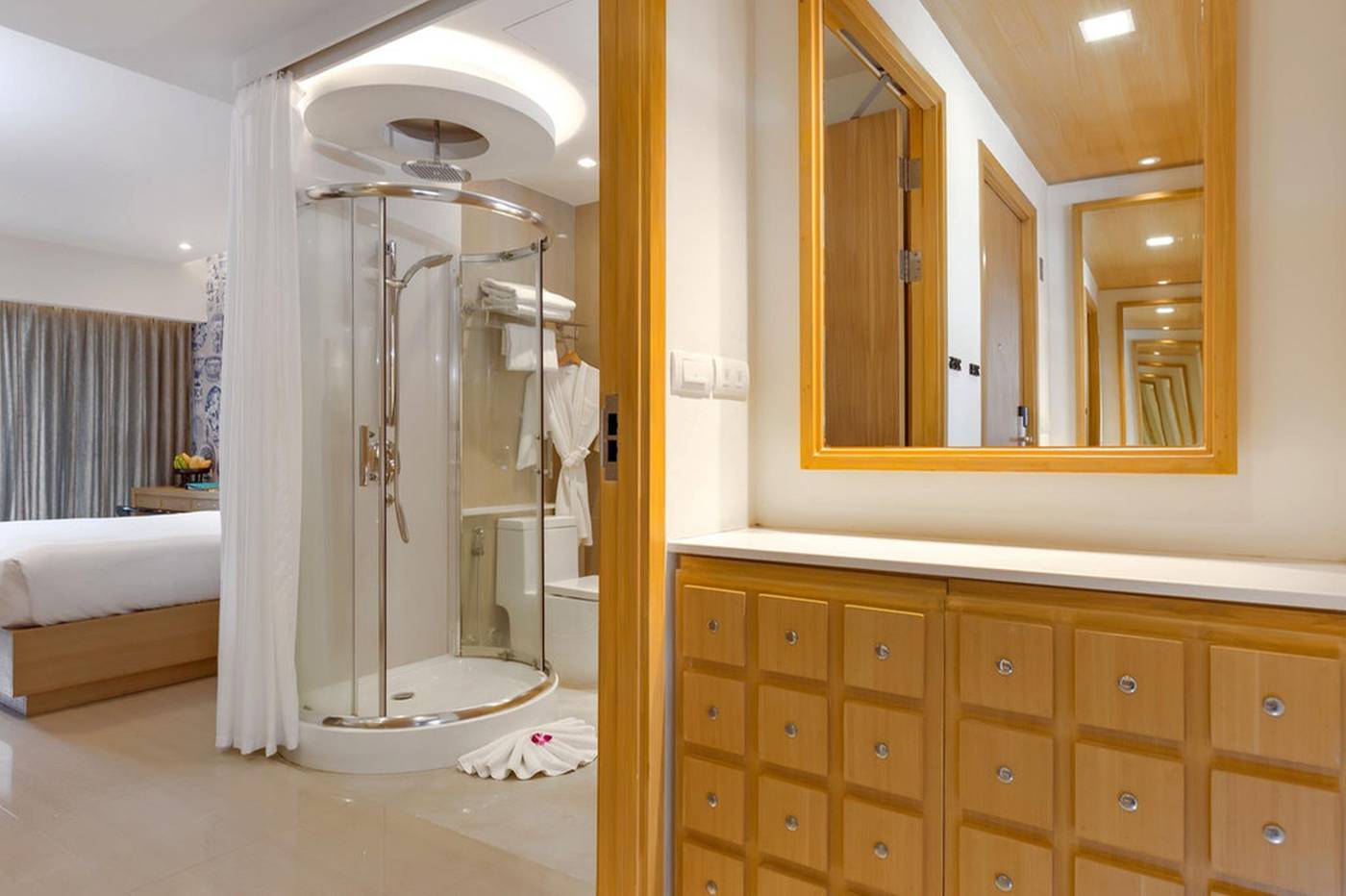 Manathai-Surin-Phuket-Room-36