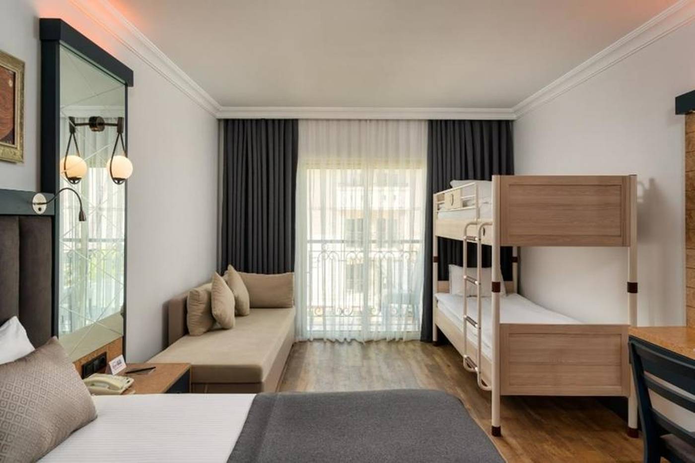 Dobedan-Exclusive-Hotel---Spa-Room-32