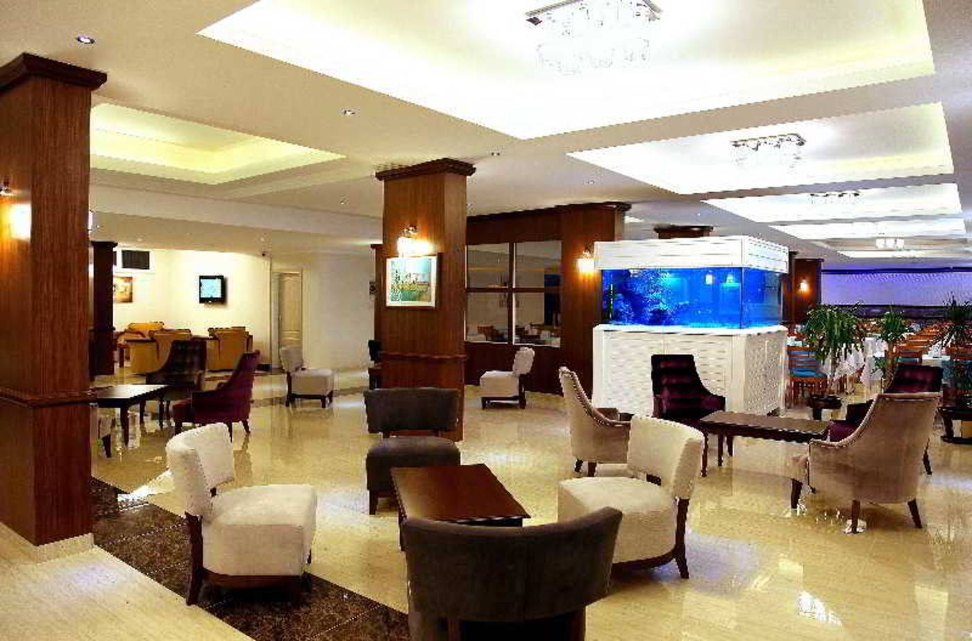 Mesut-Hotel-Lobby-32