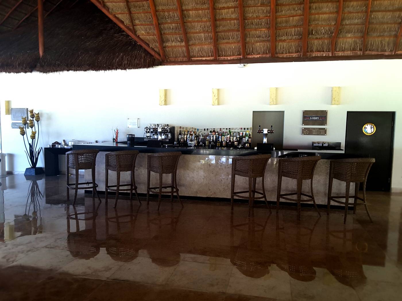 Akumal-Bay-Beach---Wellness-Resort-Bar-27