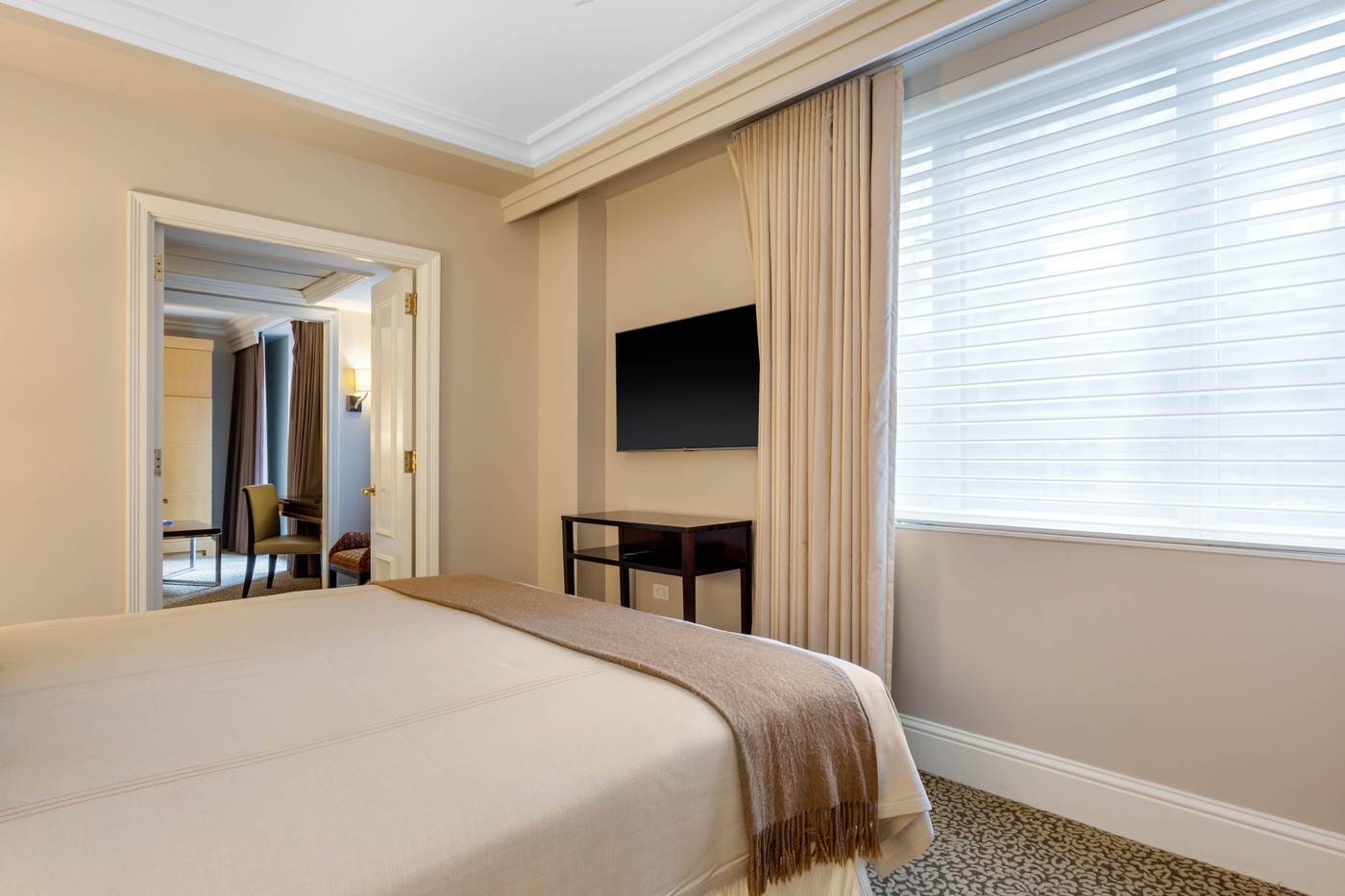Omni-Berkshire-Place-Room-48