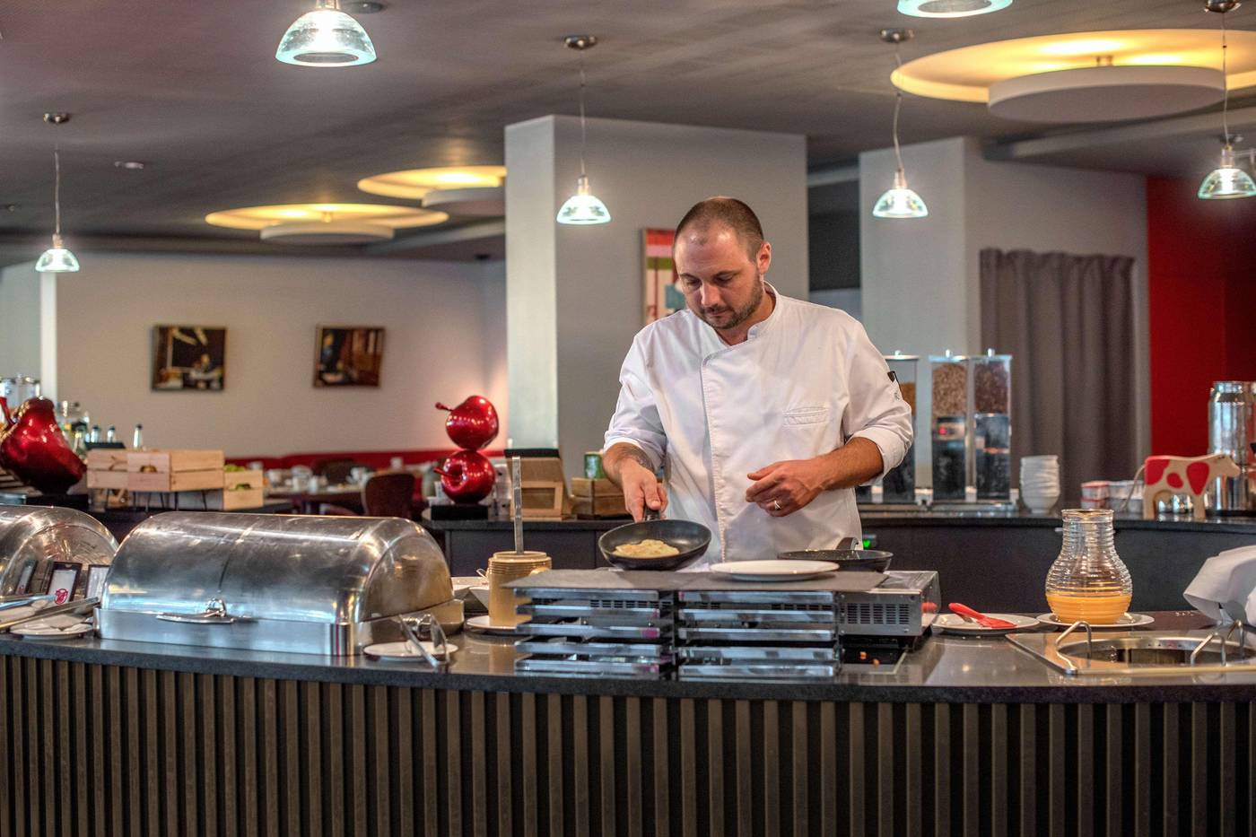 Hilton-Geneva-Hotel---Conference-Centre-Restaurant-62