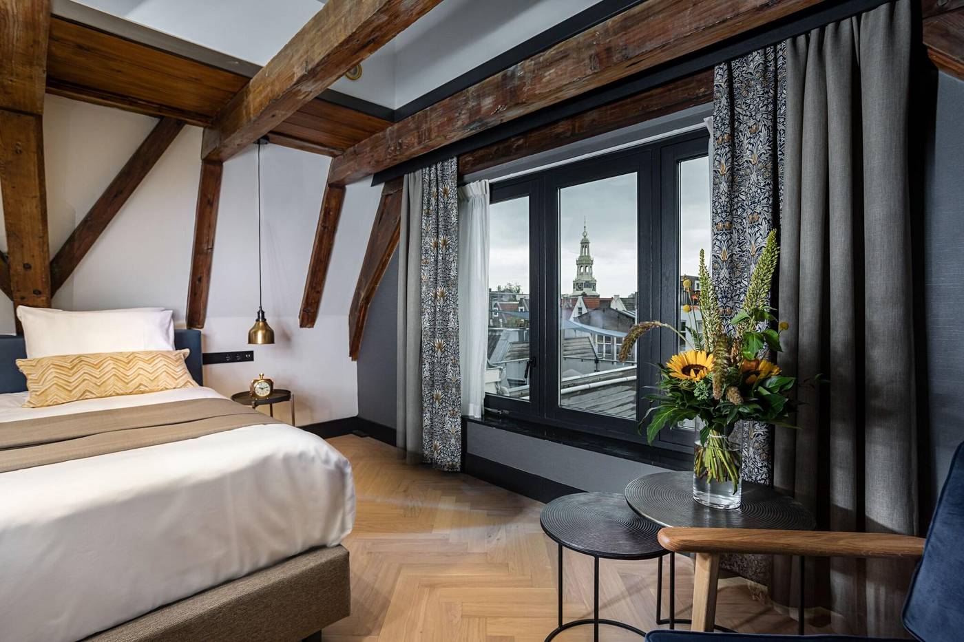 The-Hendrick-S-Hotel-Room-8