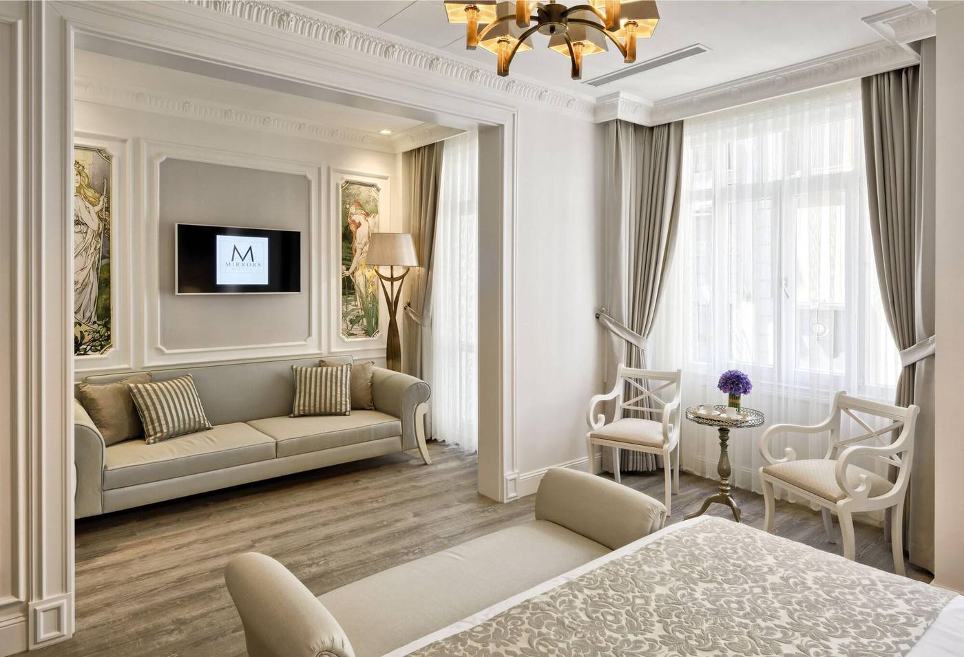 Mirrors-Hotel-Taksim-Room-17
