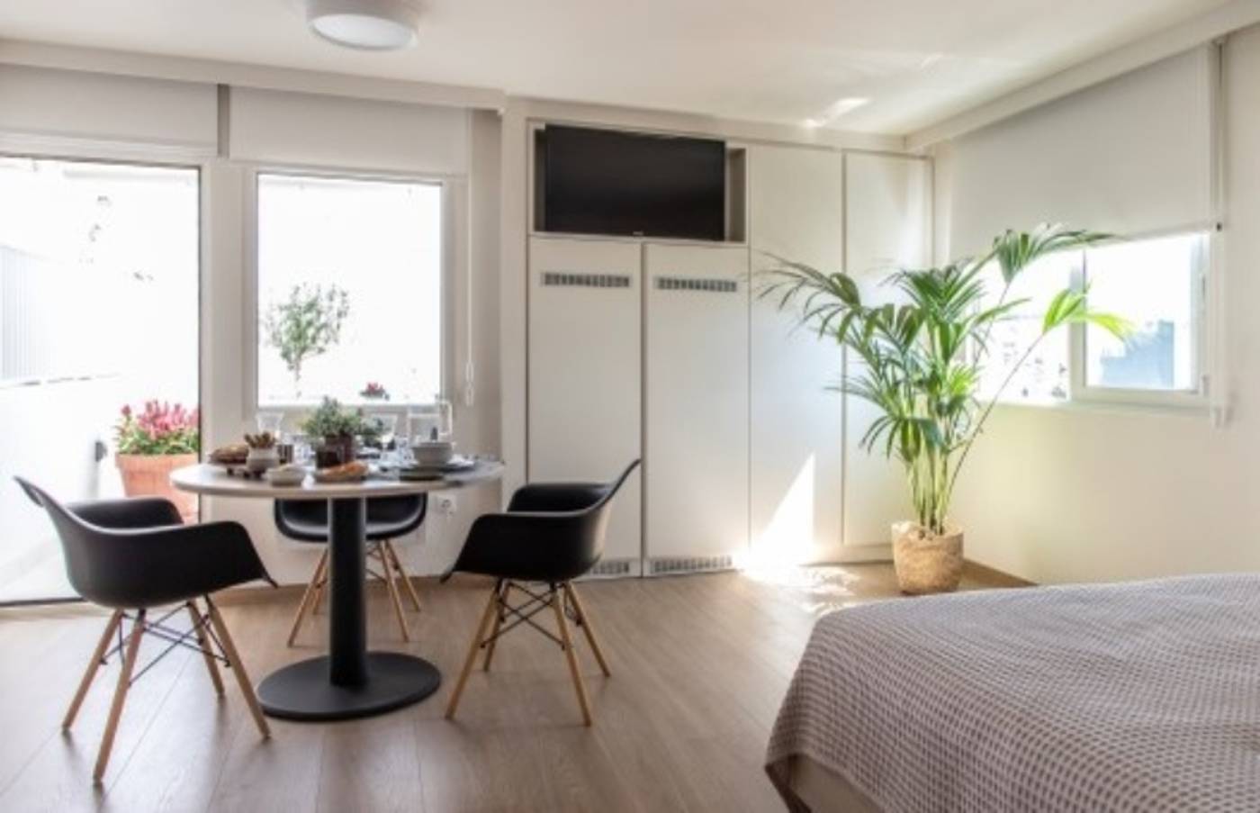 Gallery-Suites---Residences-Room-19