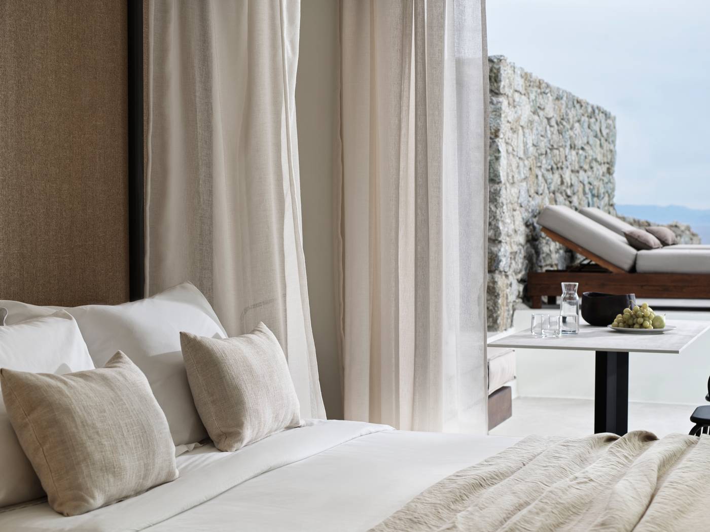 Ezio-Bo-Luxury-Living-Room-18