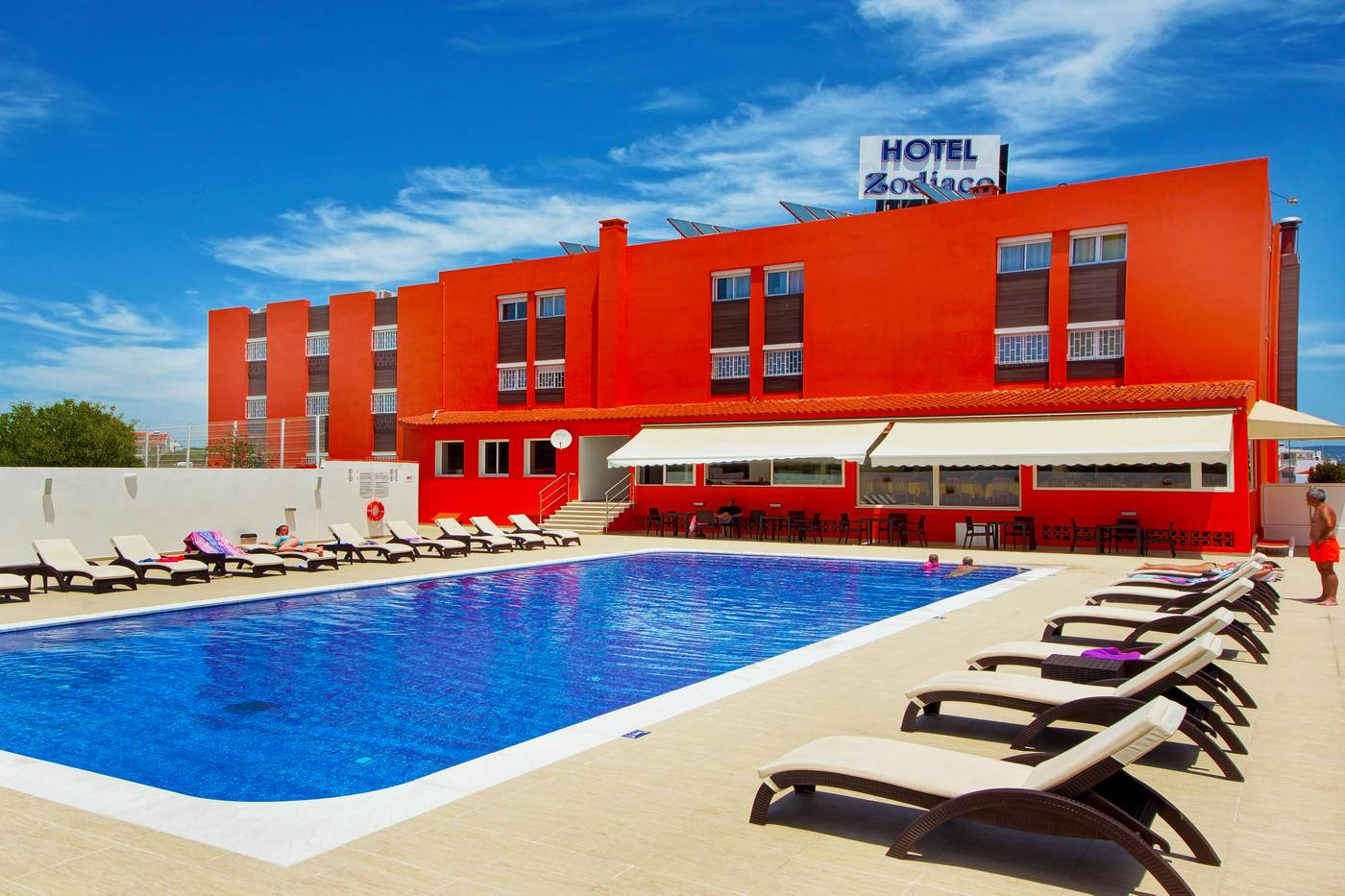 Zodiaco-Pool-1