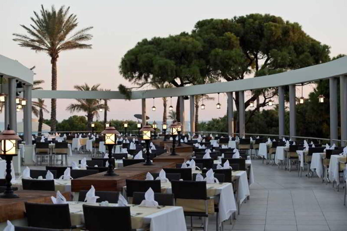 Limak-Atlantis-Resort-Restaurant-20