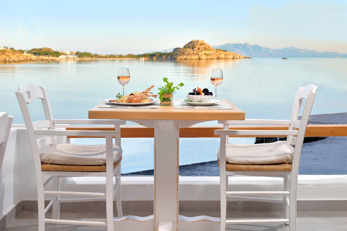 Petinos-Beach-Restaurant-64