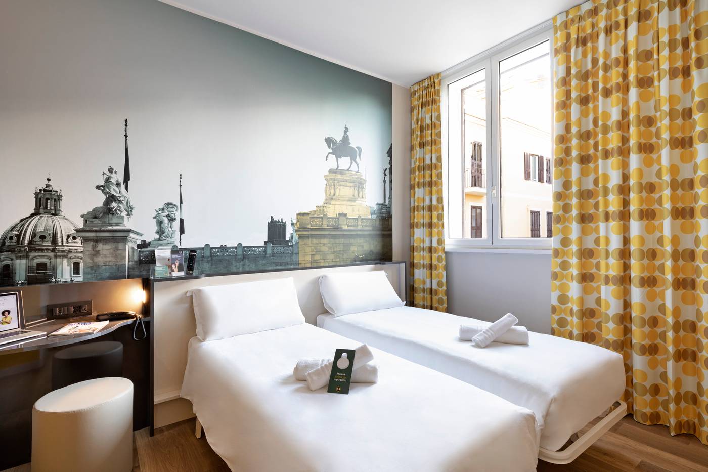 B-b-Hotel-Roma-San-Lorenzo-Termini-Room-16