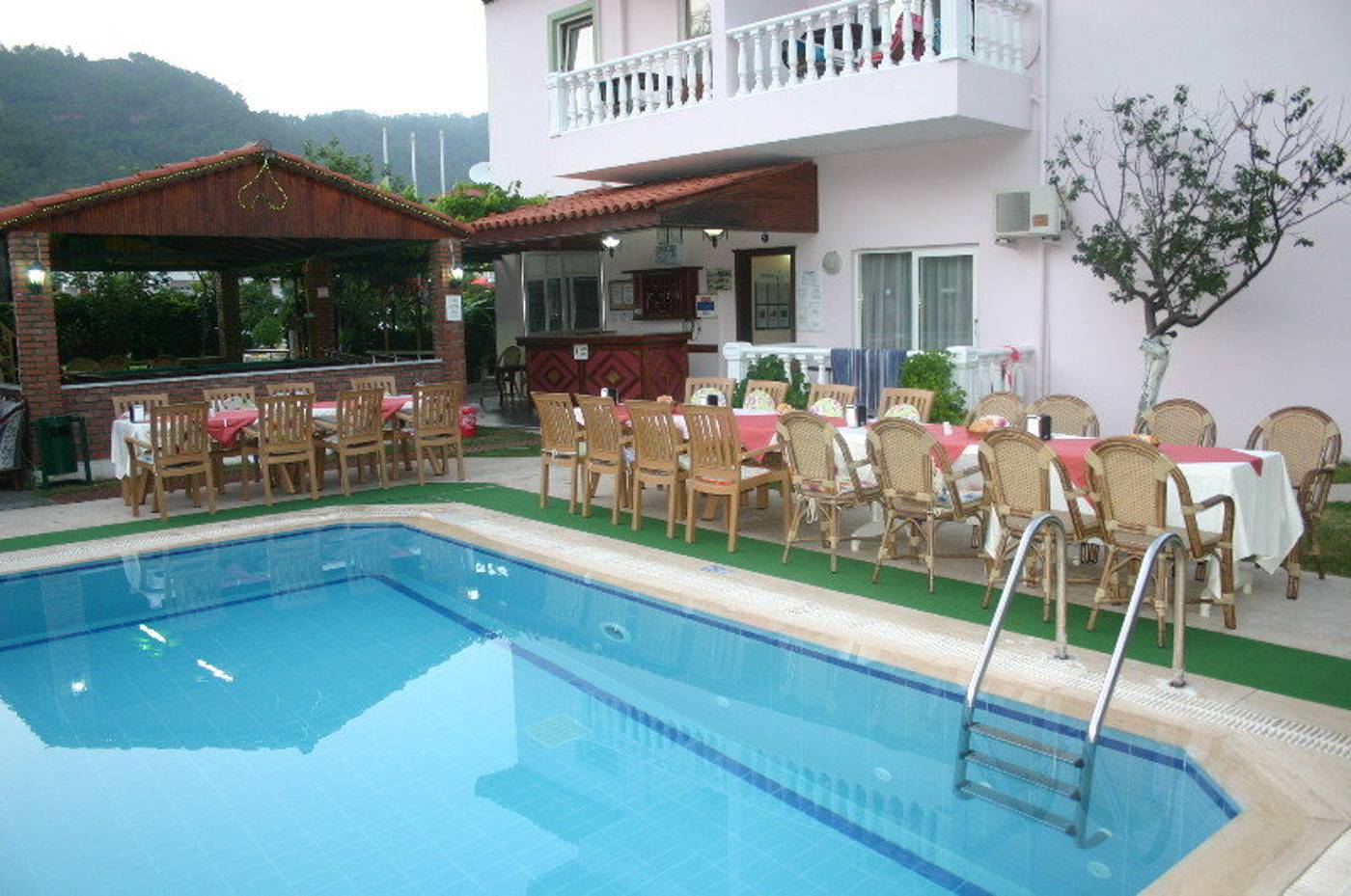 Imperial-Apartments-Pool-1