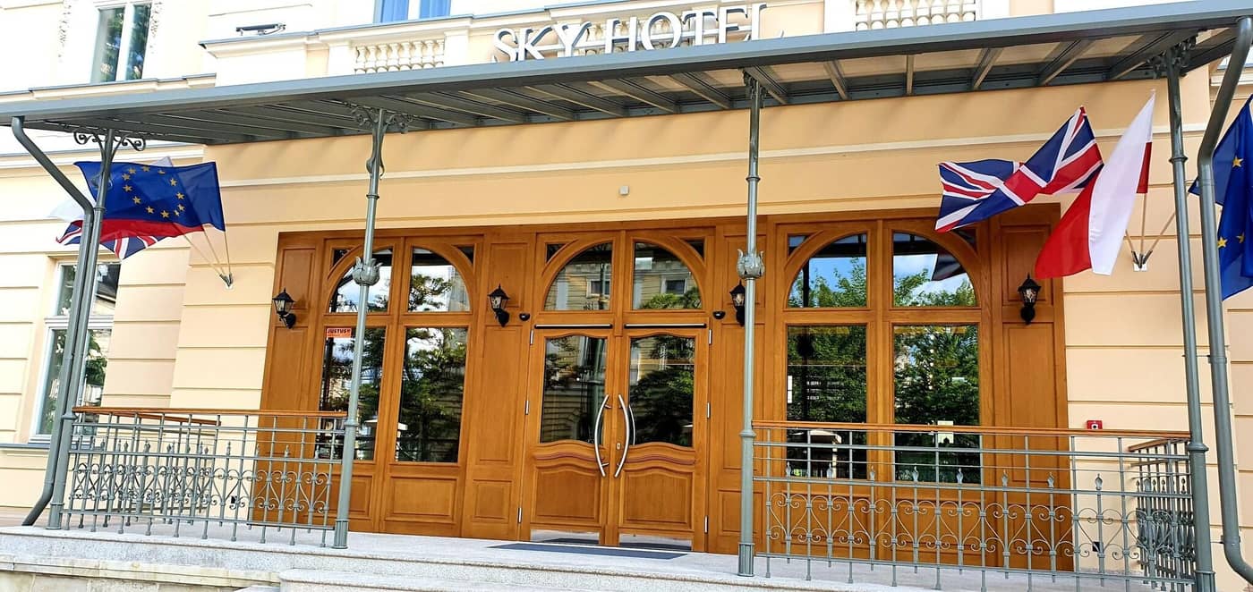 Sky-Hotel-Krakow-General-view-10