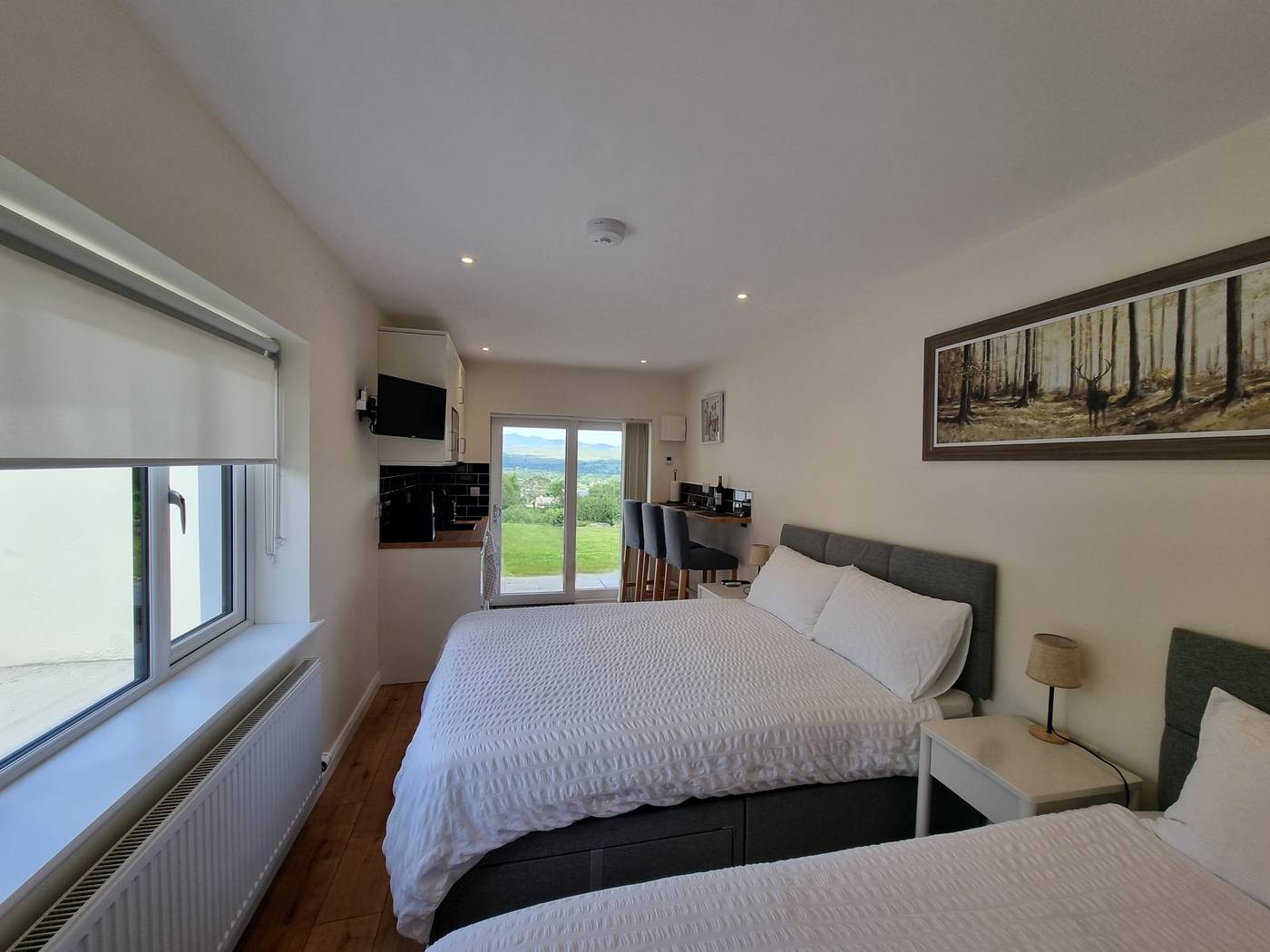 Misty Bay-Ireland-Kenmare-Room-8