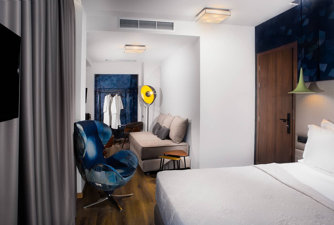 36O-Degrees-Pop-Art-Room-22