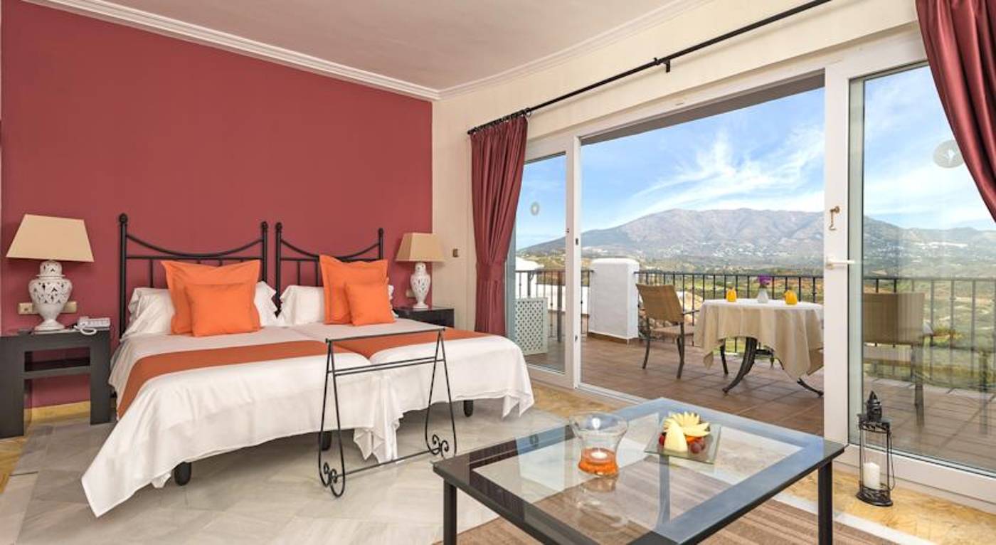 La Cala Resort