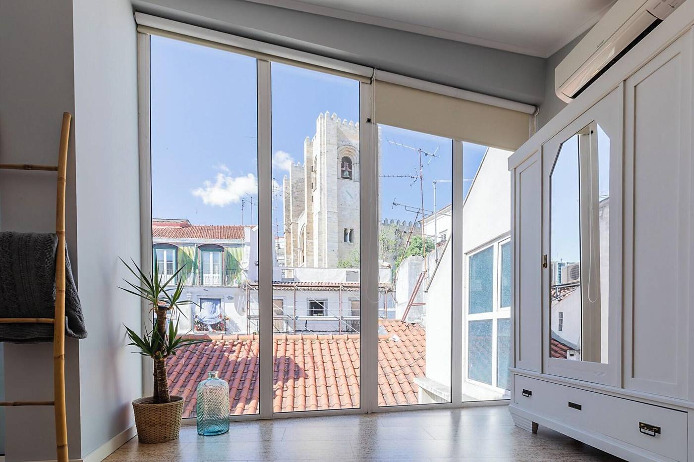 Emporium-Lisbon-Suites-Room-2