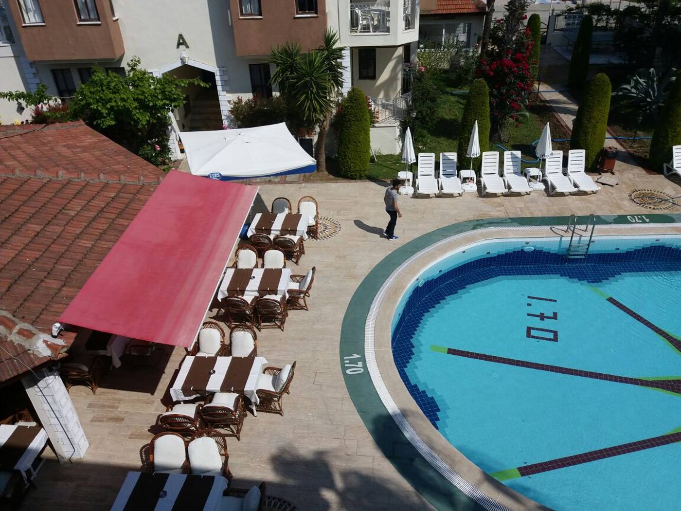 Side-Papaya-Apart-Hotel-Restaurant-8