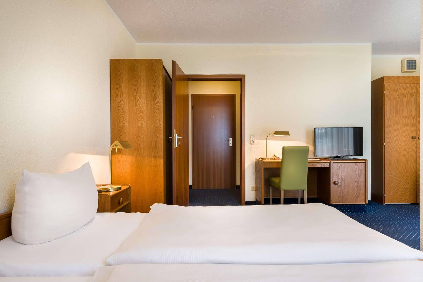 acora-Bonn-Living-the-City-Room-43