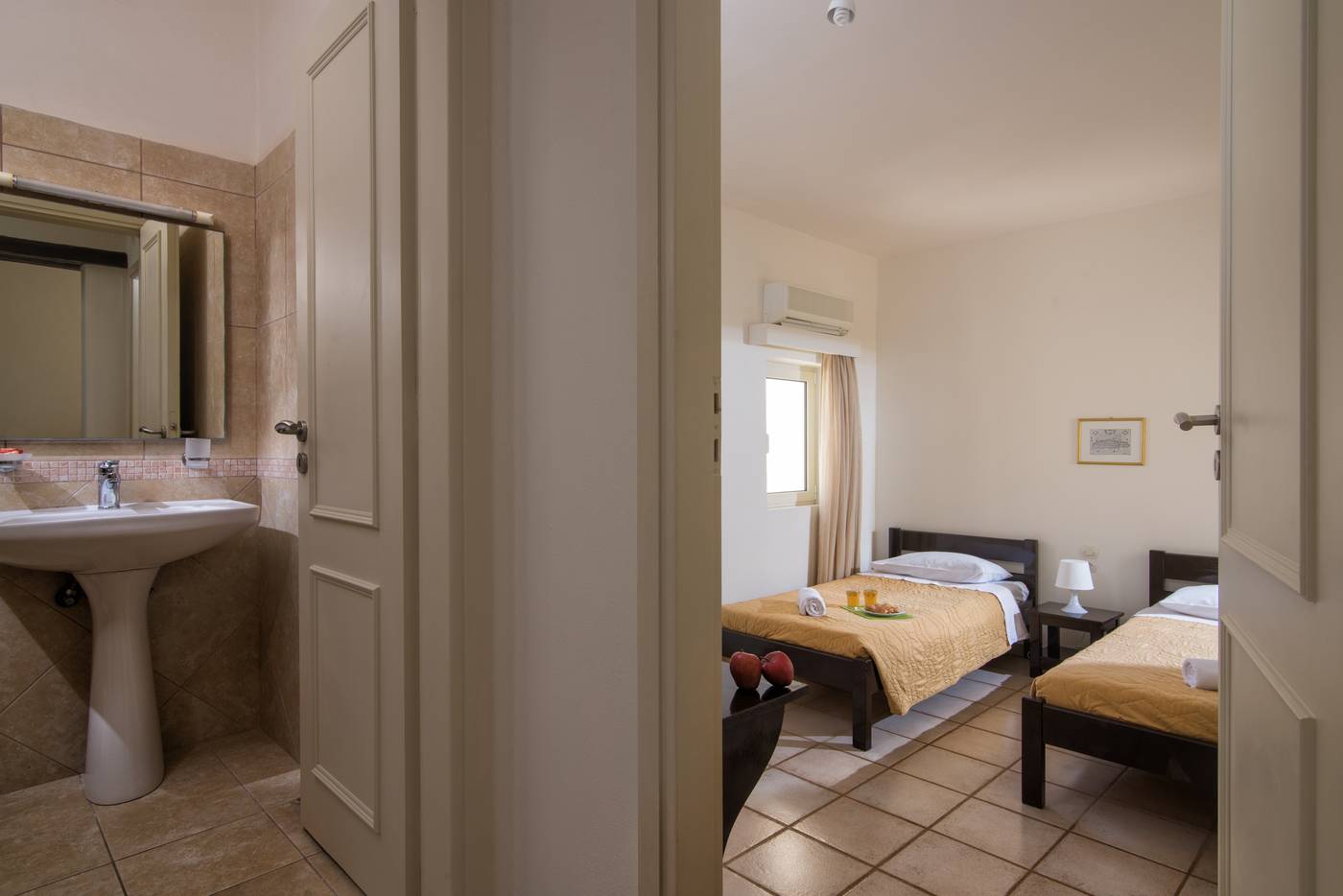 Ourania-Apartments-Room-13