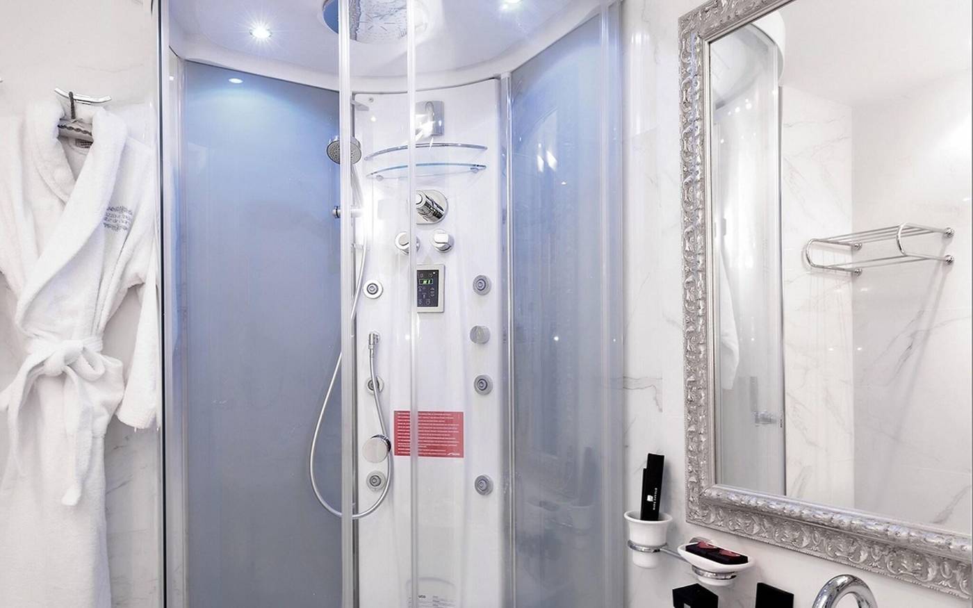 Piazza-Di-Spagna-Suite-De-Charme-Room-27