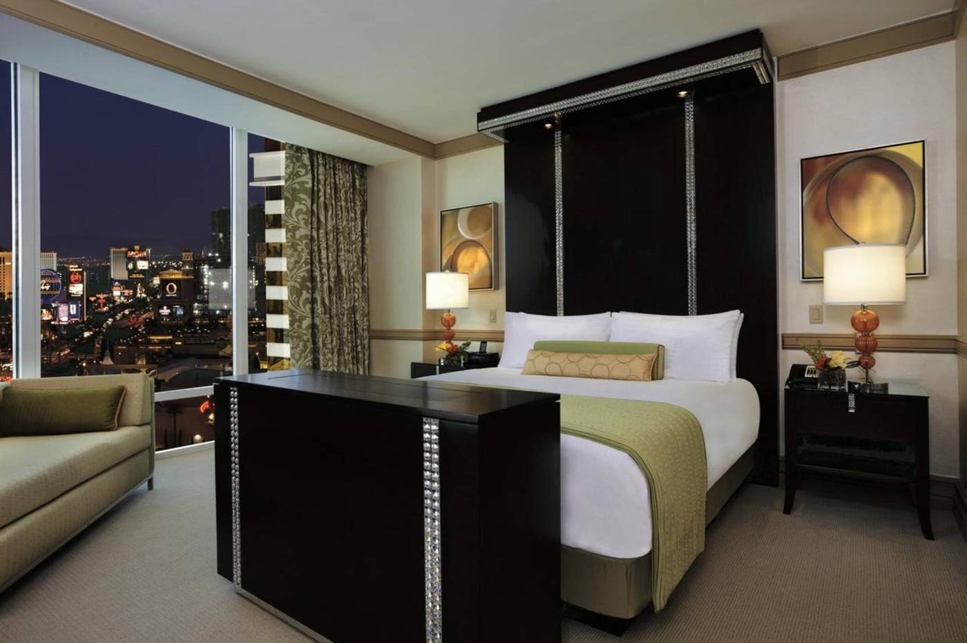 The-Mirage-Resort-and-Casino-Room-17