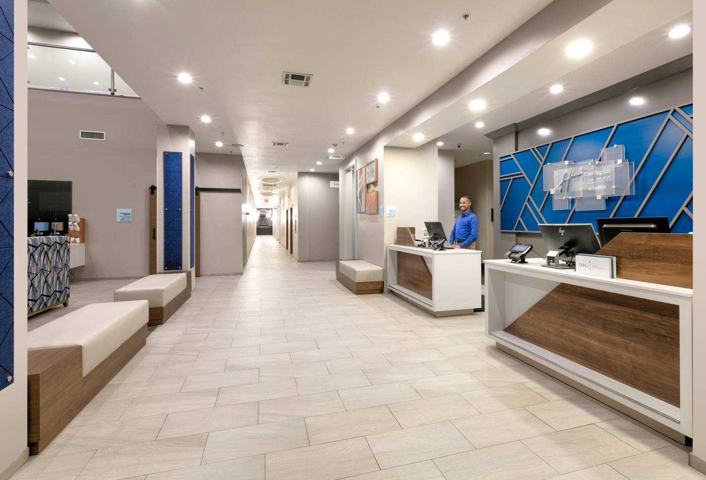 Holiday Inn Express and Suites North Dallas at Pre-United States-DALLAS-Lobby-8