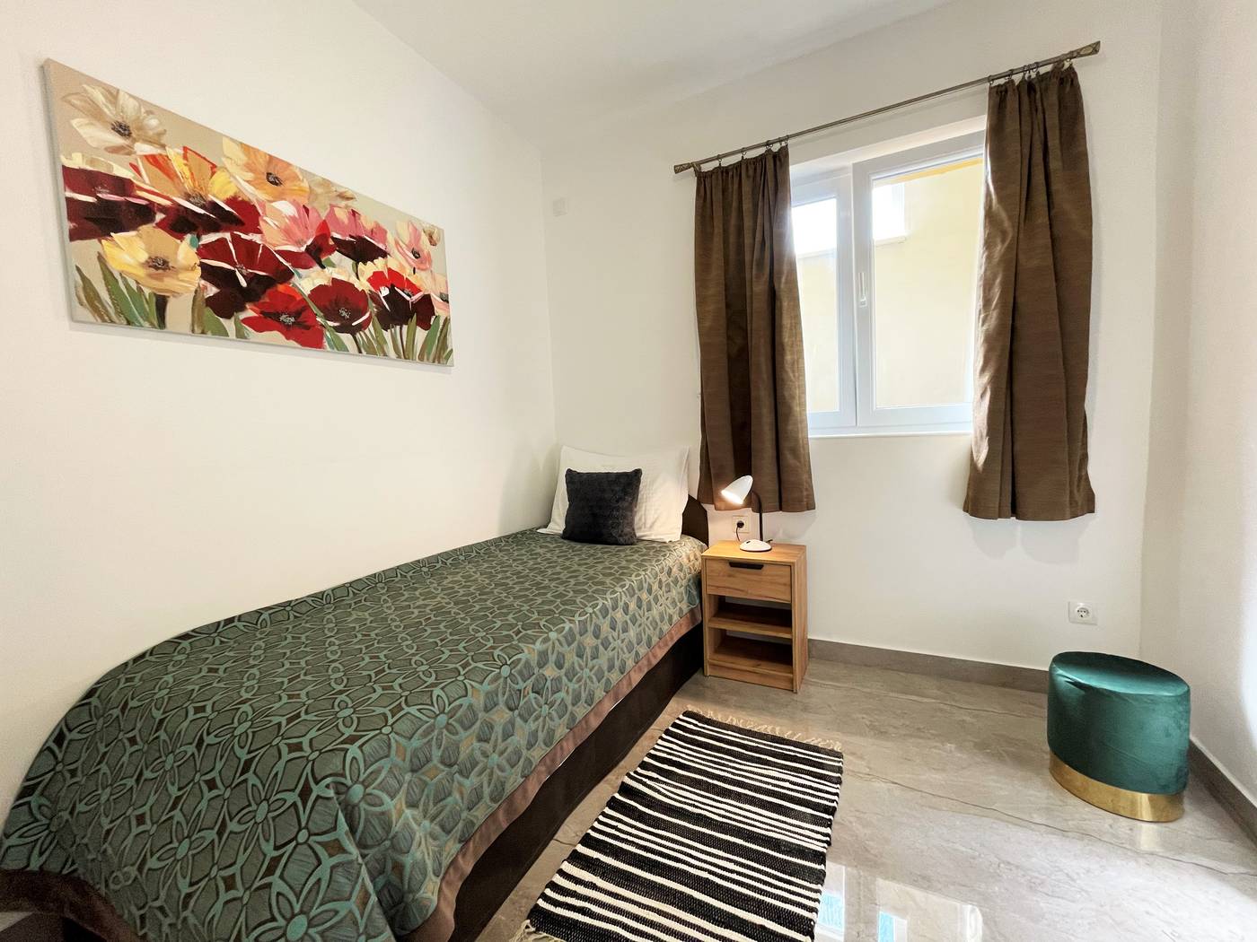 Villa-Sunset-Room-44