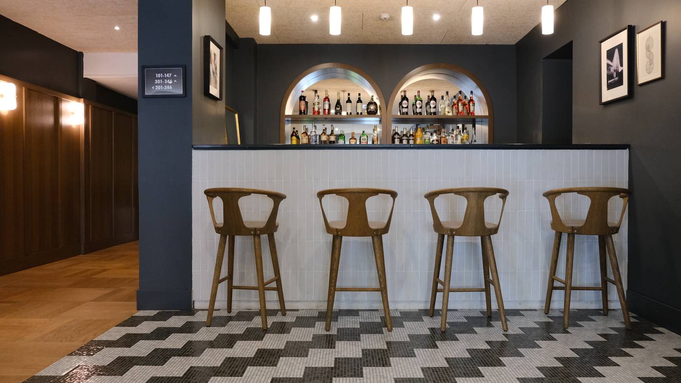 c-hotels-Club-House-Bar-11