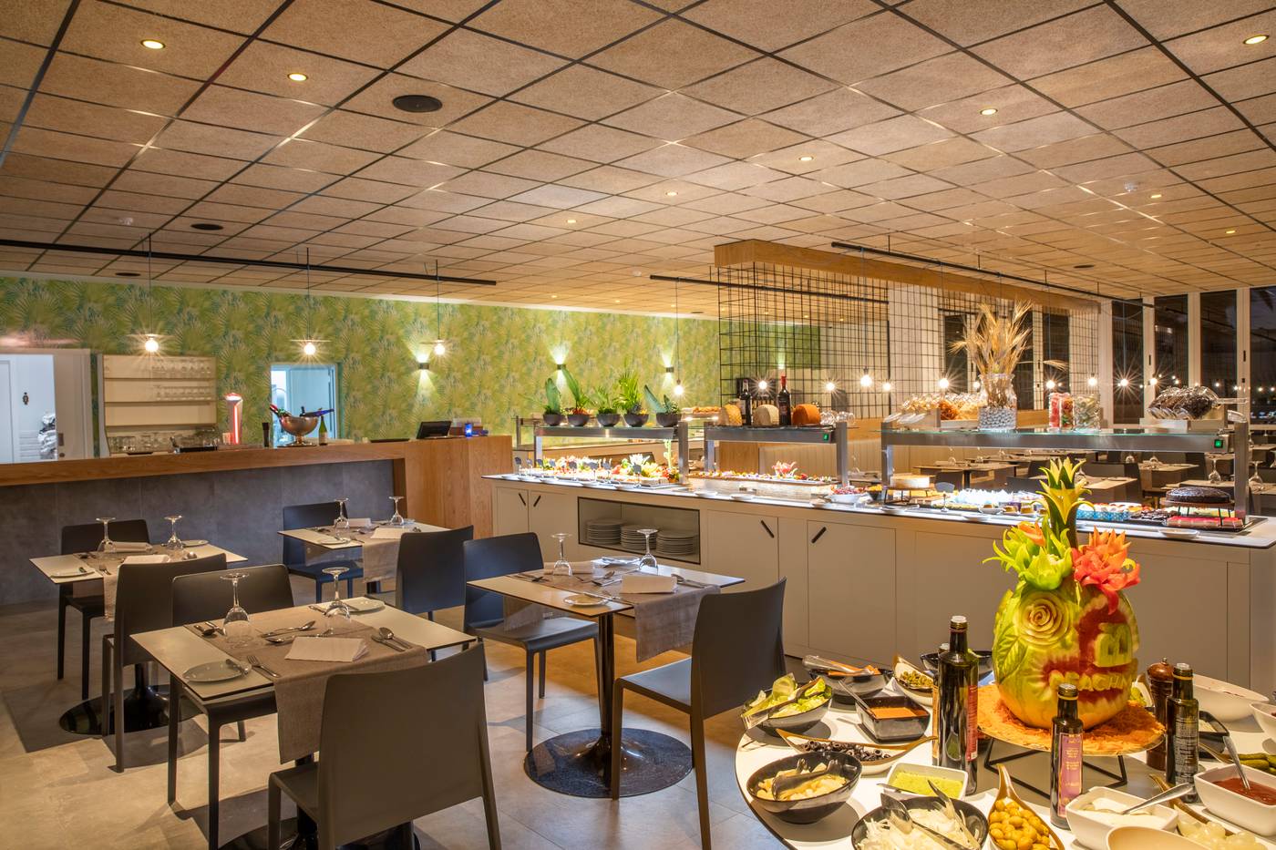 Oasis-Lanz-Beach-Mate-Restaurant-52