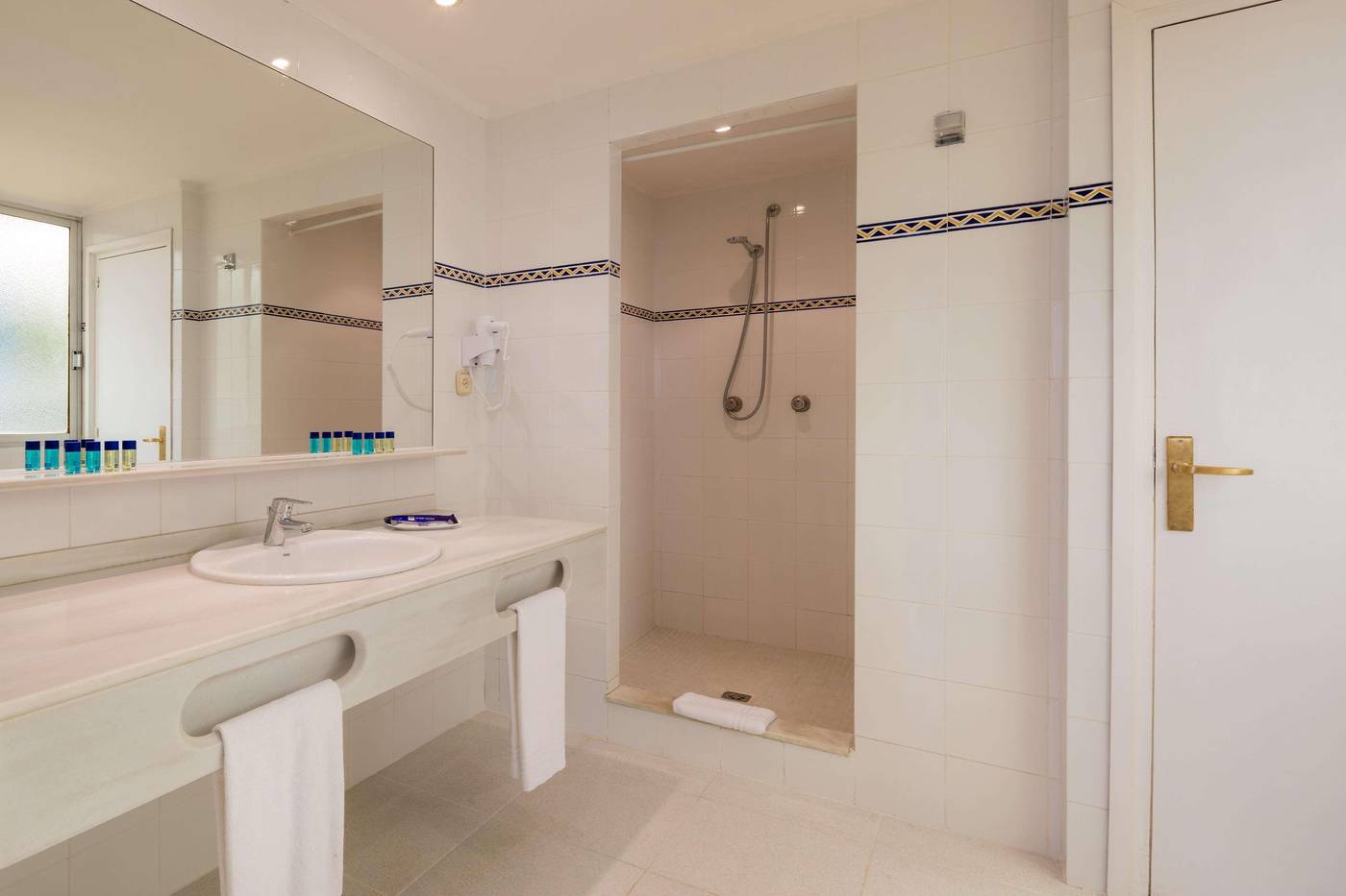 htop-Caleta-Palace-Room-31