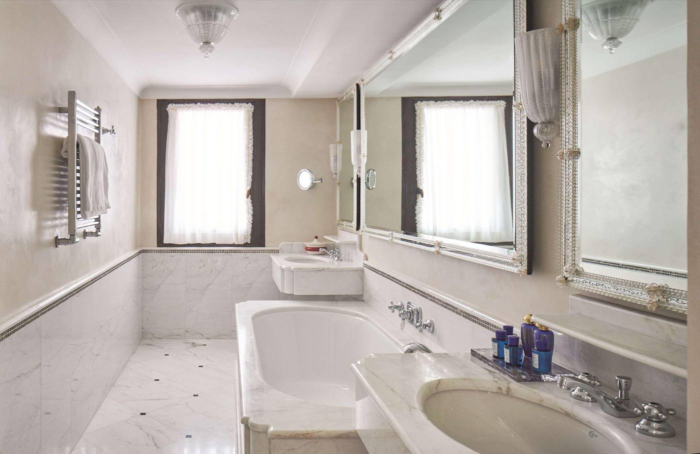 Hotel-Cipriani--A-Belmond-Hotel--Venice-Room-68