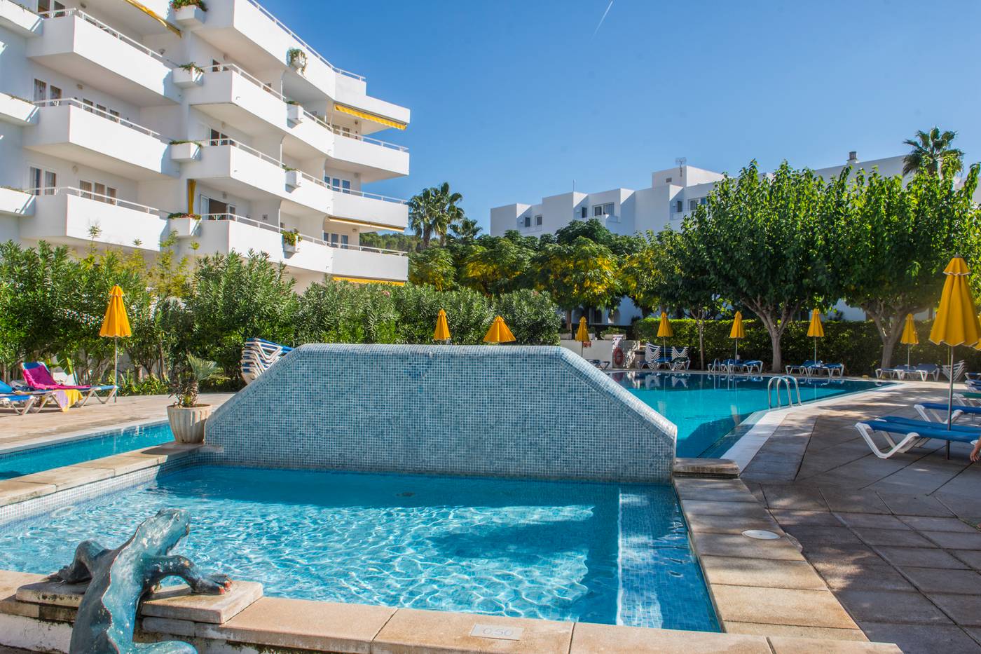 Hamilton-Court-Pool-6