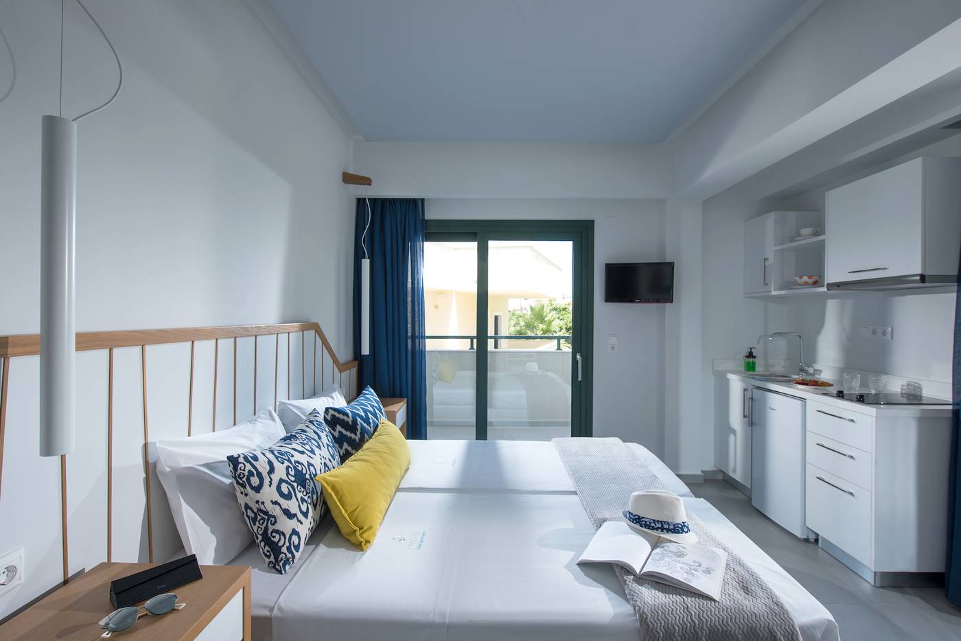 Kristalli-Apartments-Room-35