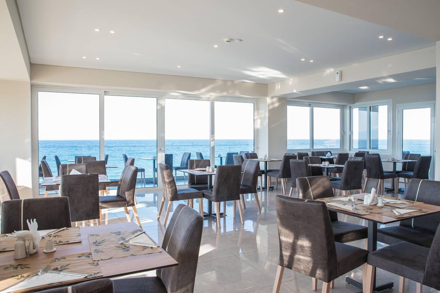 Golden-Coast-Resort---Spa-Restaurant-36