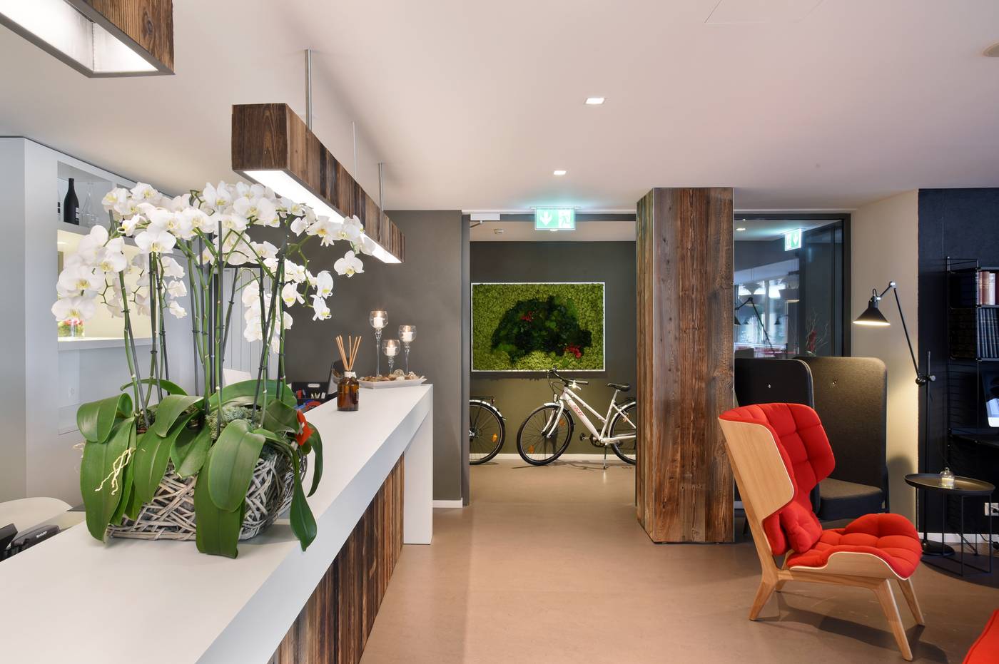 Home-Swiss-Hotel-General-view-4