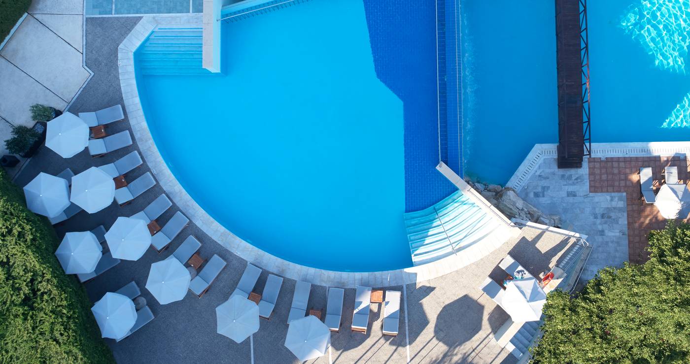 Amus-Hotel---Spa-Pool-14