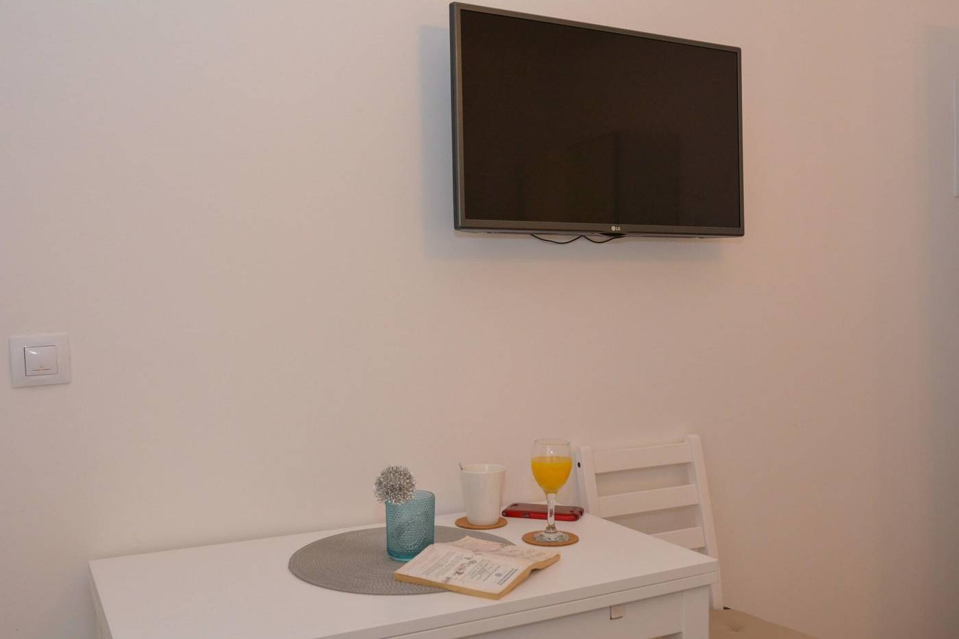 Rilati-Old-Town-Palace-Room-31