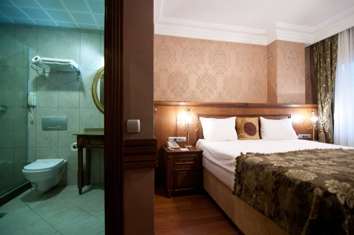 Ferman-Hotel-Room-50