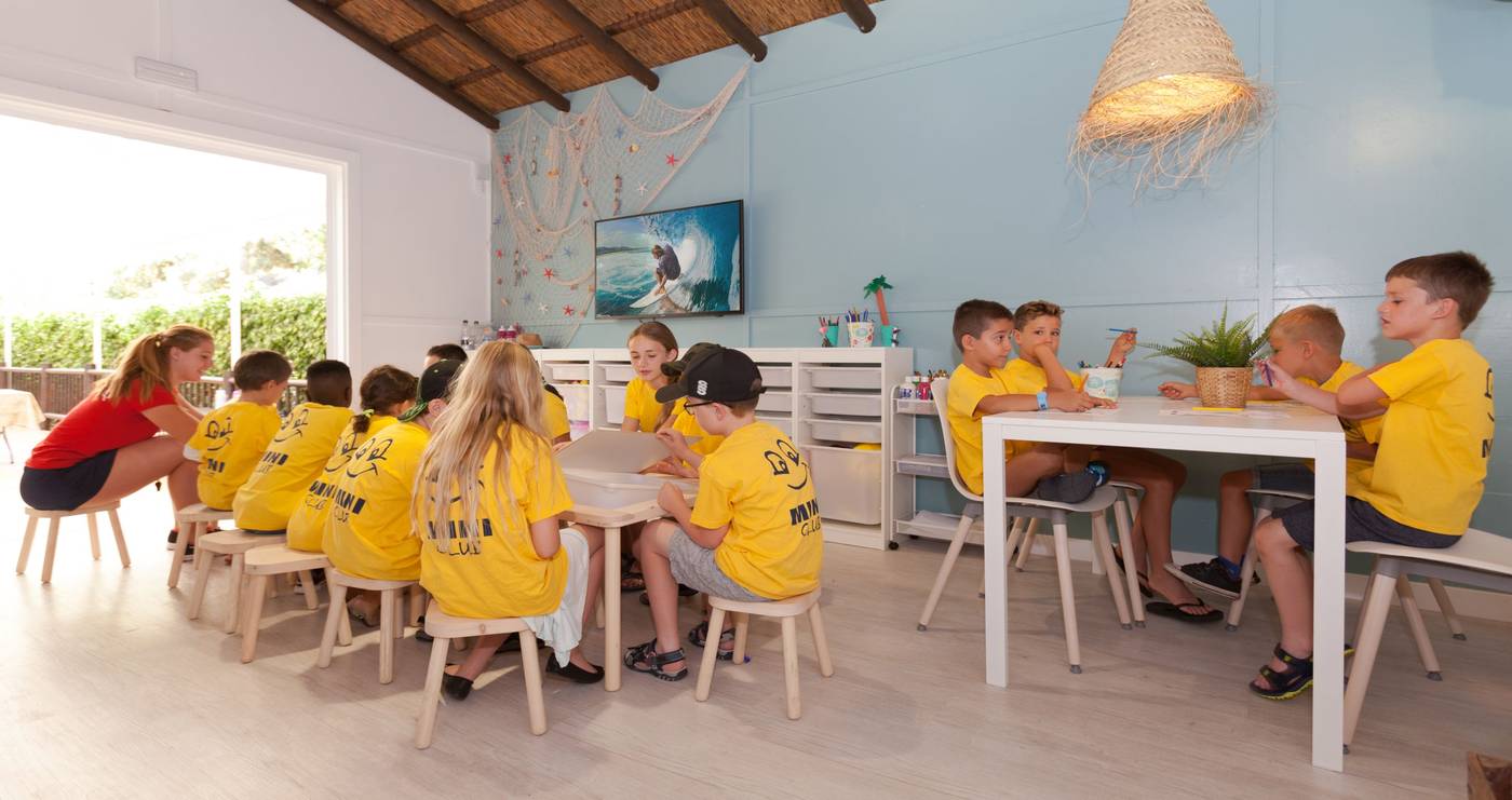 Ramada-Hotel---Suites-by-Wyndham-Costa-del-Sol-Sports-and-Entertainment-79