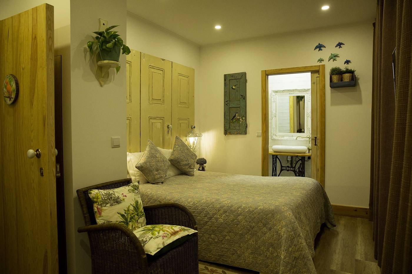 Ninho-Saloio-Room-31