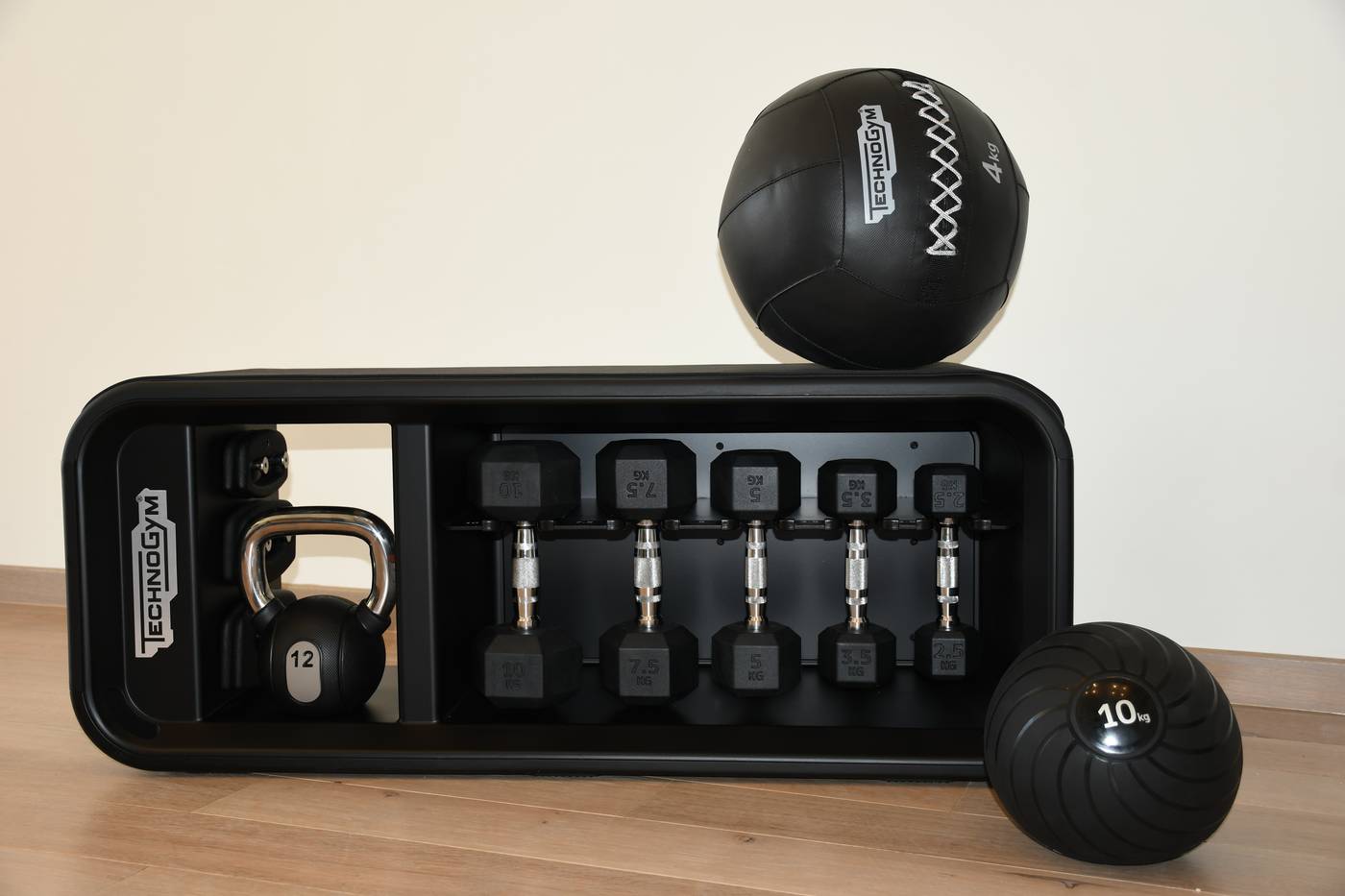 Porto-Mykonos-Hotel-Sports-and-Entertainment-80