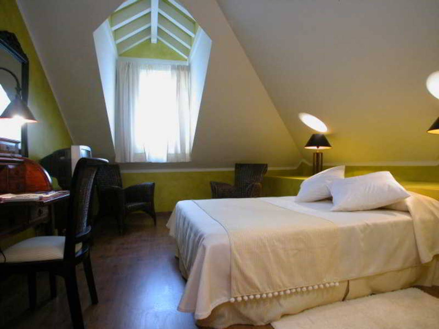 Torres de Somo-Spain-Somo-Room-7