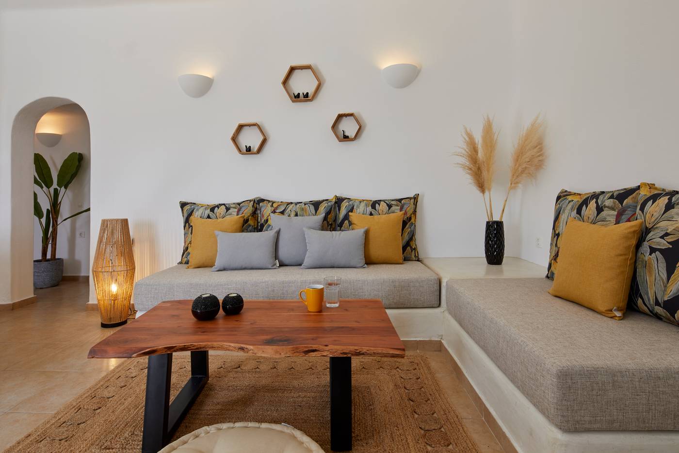 El-Verano-Collection-Santorini-Room-75