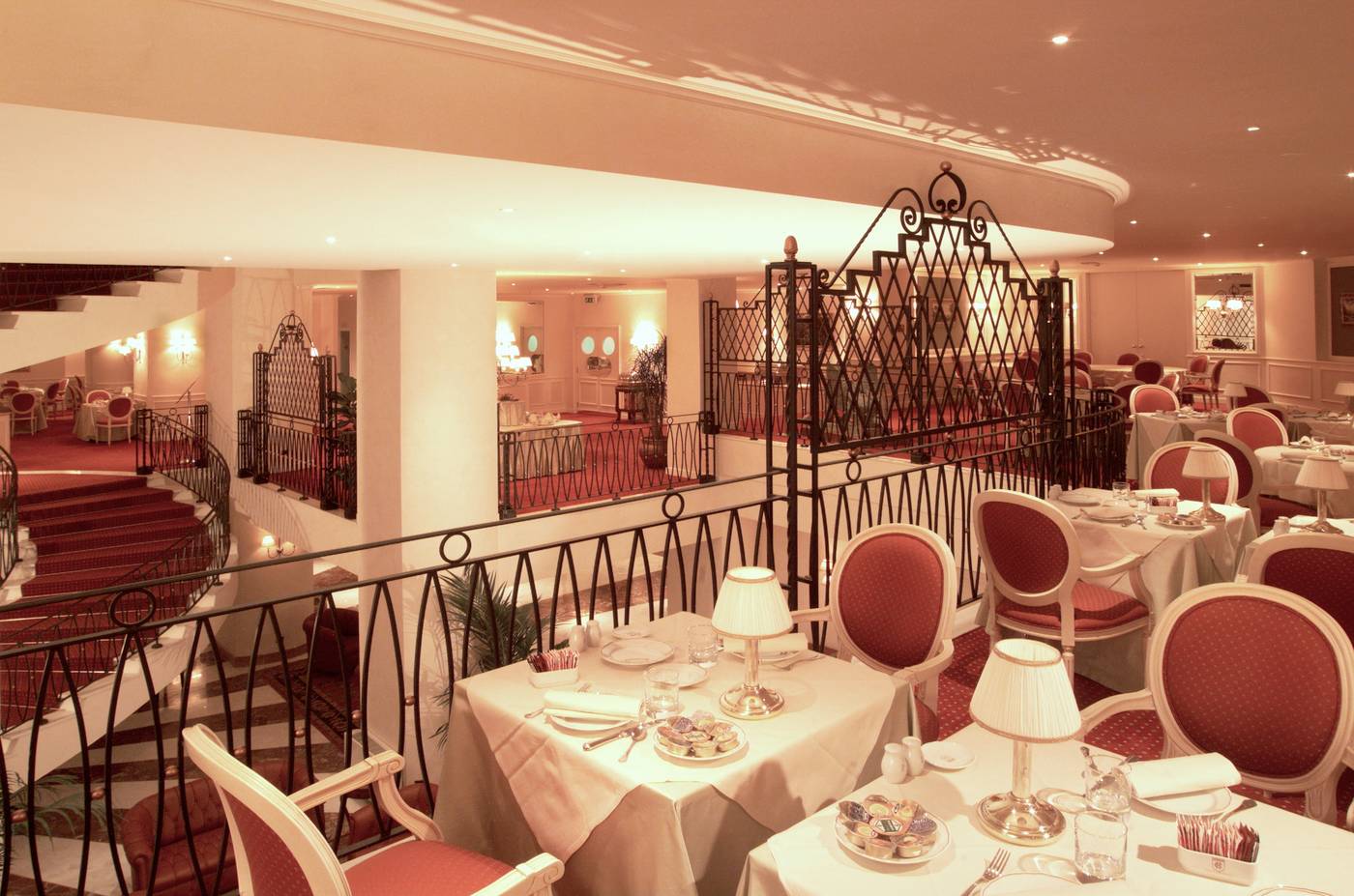 Grand-Hotel-Barone-Di-Sassj-Restaurant-17