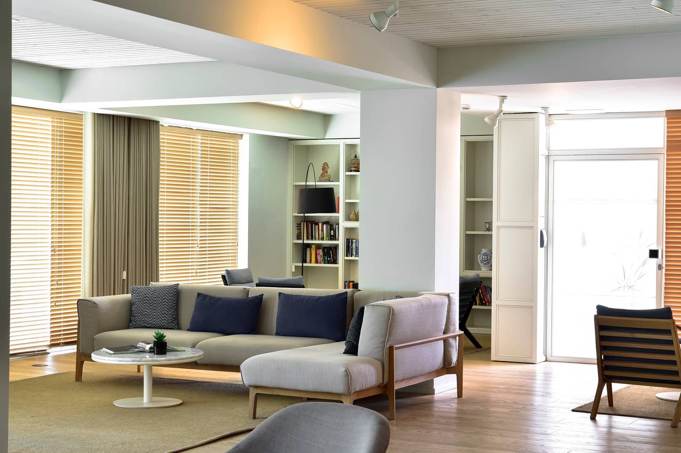 Aqualuz-Suite-Hotel-Apartamentos-Lobby-67